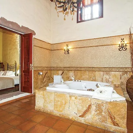 Malvasia Villa *